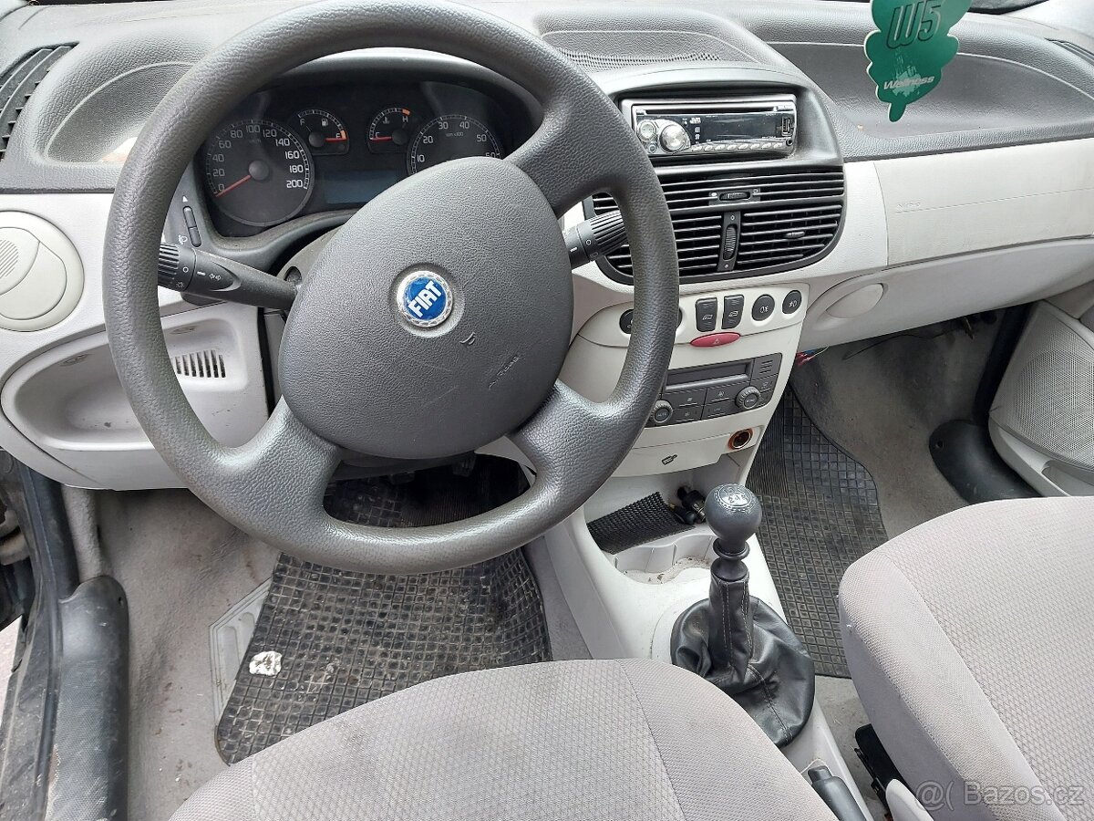 Fiat Punto rok 2005 - 5