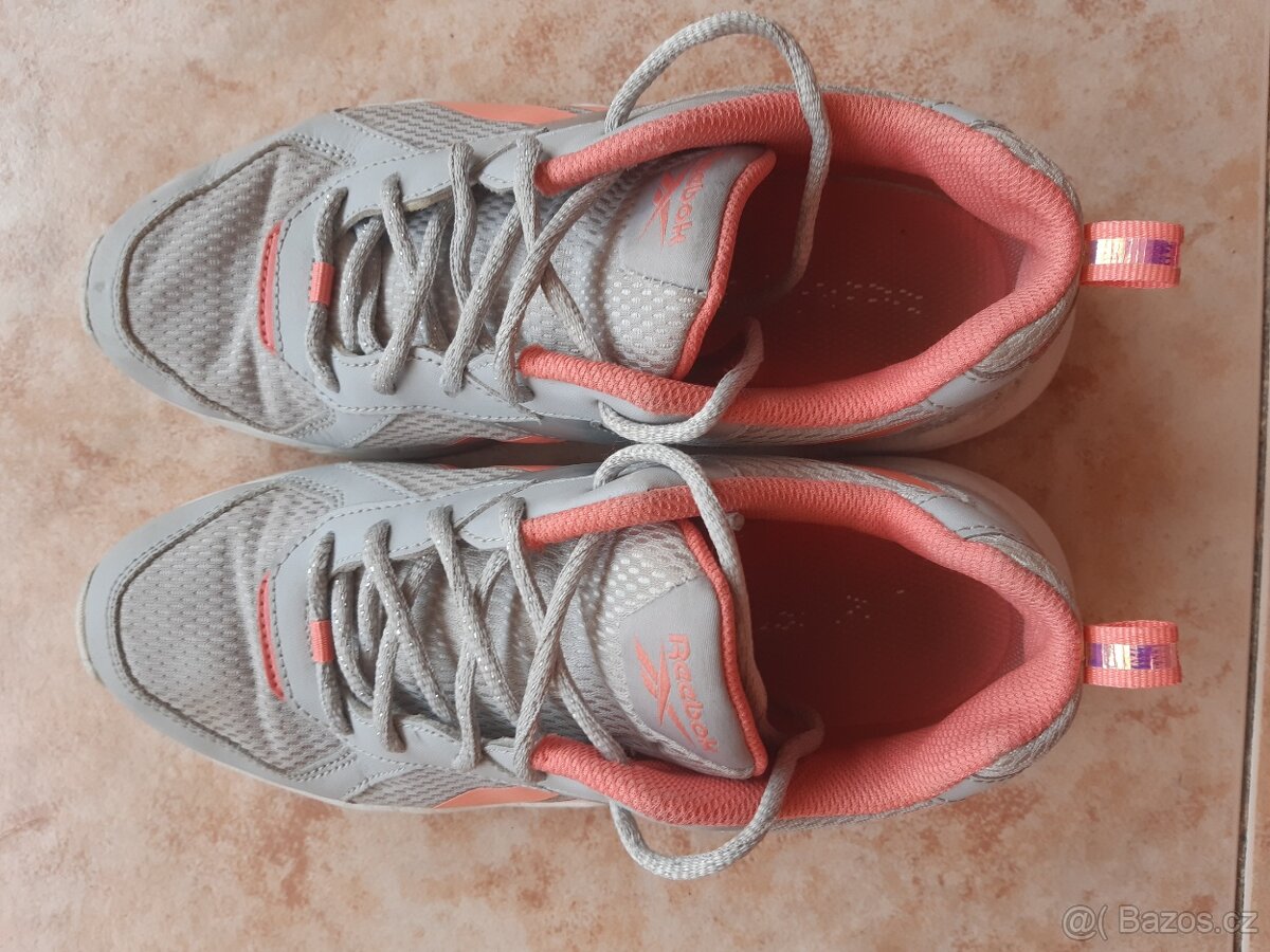 Dívčí sportovní tenisky Reebok vel. 37 (240mm stélka) - 5