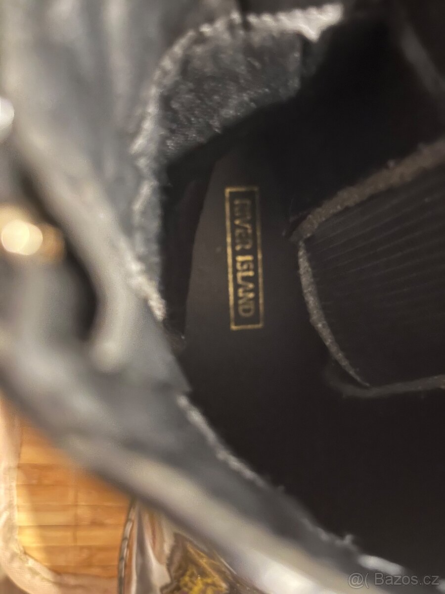 Kotníkové černé boty - 5