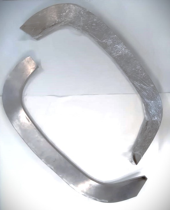 Zadní vnější podběhy na Tatru 613 - 5