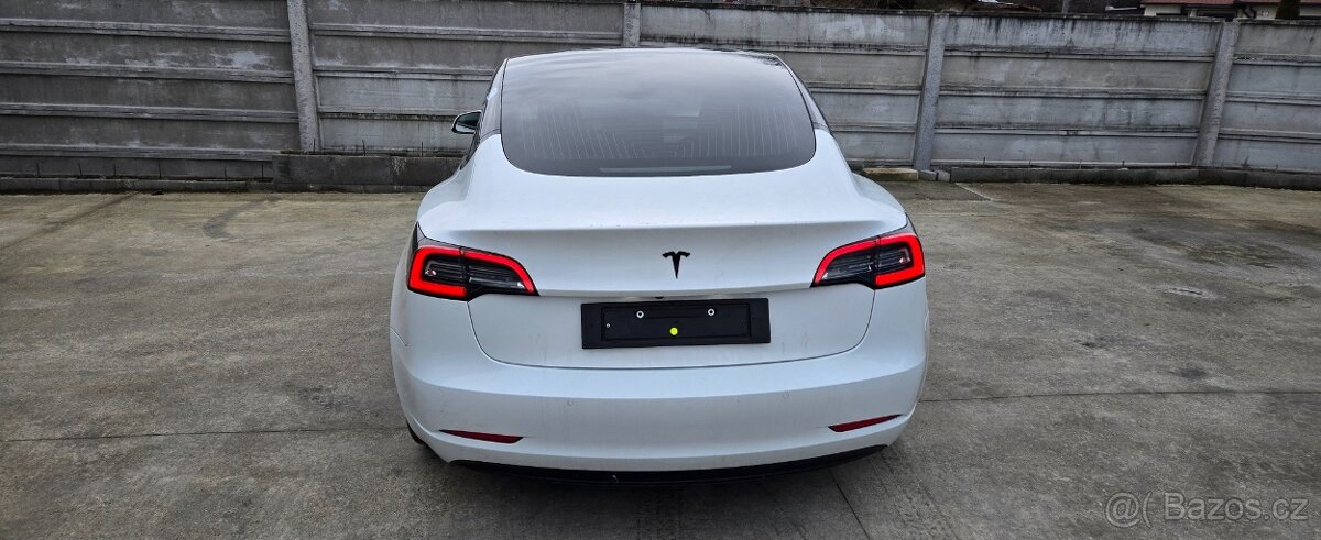 Tesla Model 3 Standard Range Plus RWD 2019 - 5