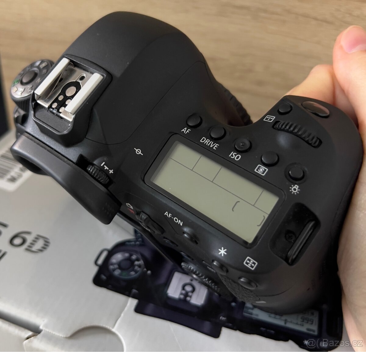 Zrcadlovka Canon 6D mark II - 5