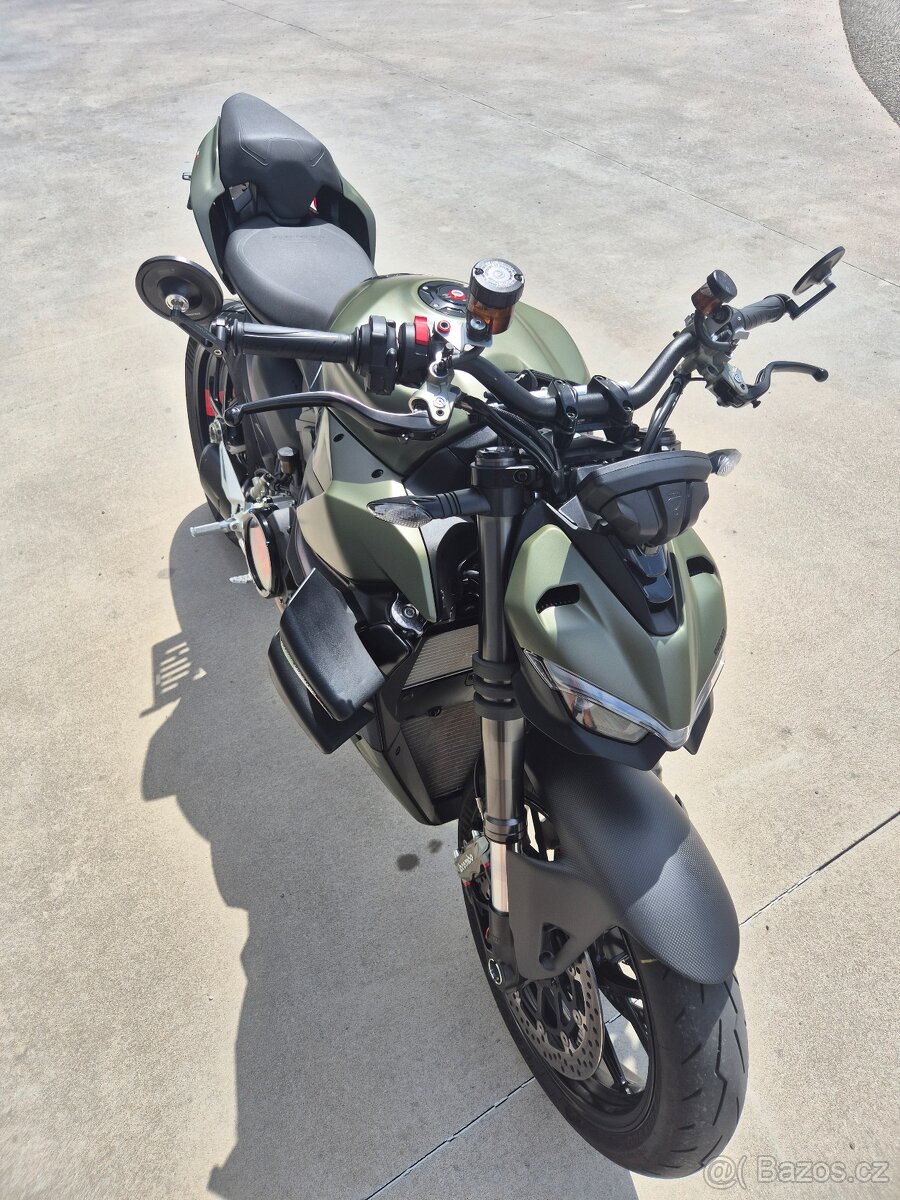 Ducati Streetfigter V2 - 5