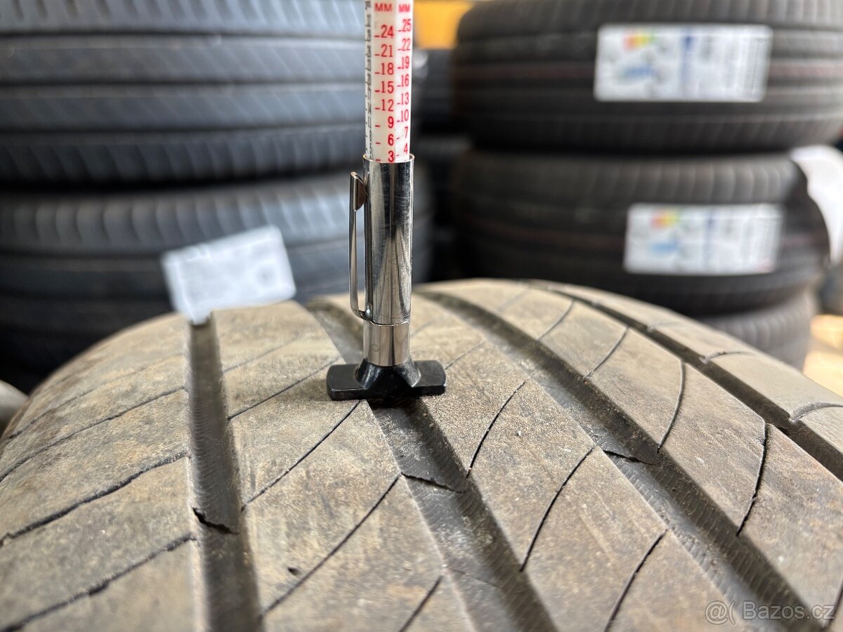 215/55 R18 99V - 5