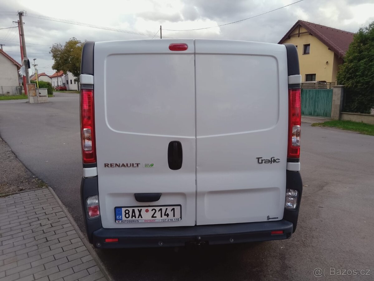 RENAULT TRAFIC L2H1 LONG XL 2,0DCi84kw,rv2011,ČR,TZ,DPH,CENA - 5