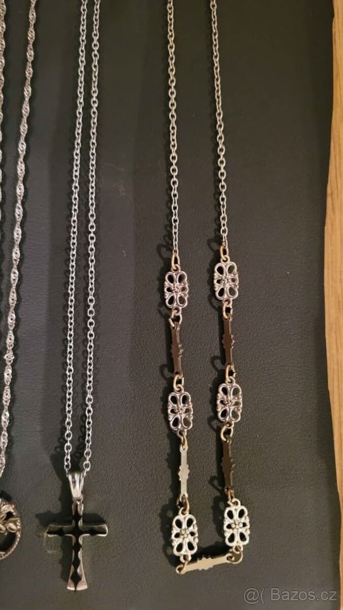 Řetízky s přívěsky - 5