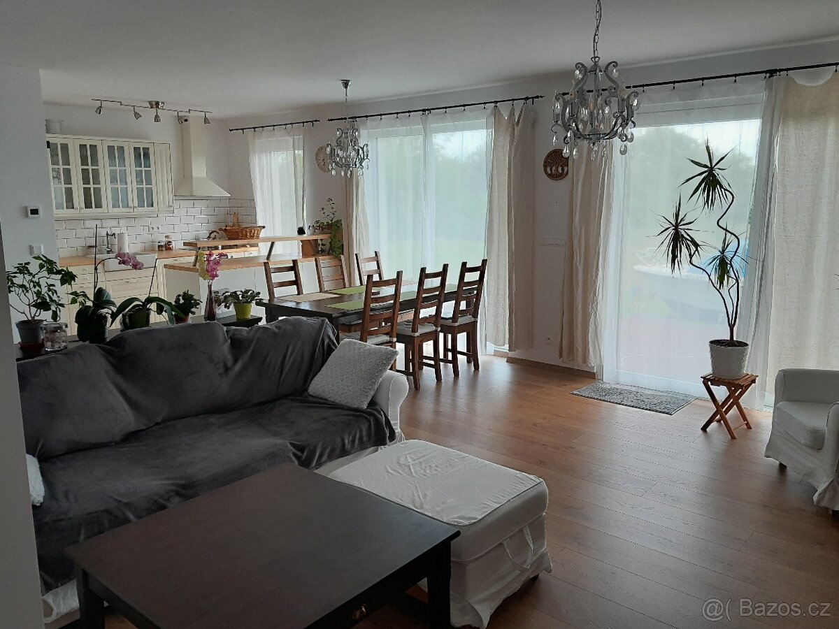 Novostavba RD, 4+kk, přístřešek pro 2OA, pozemek 3 522m2 - 5