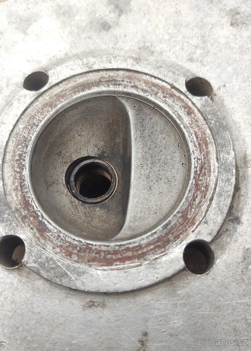 Jawa 90 - hlava motoru - 5