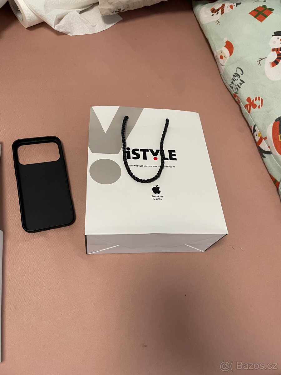 Iphone 17pro max 256 modrý - 5