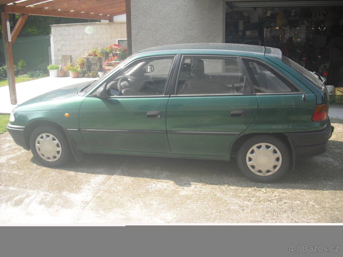 OPEL ASTRA 1,7 D ROK 1996 - 5