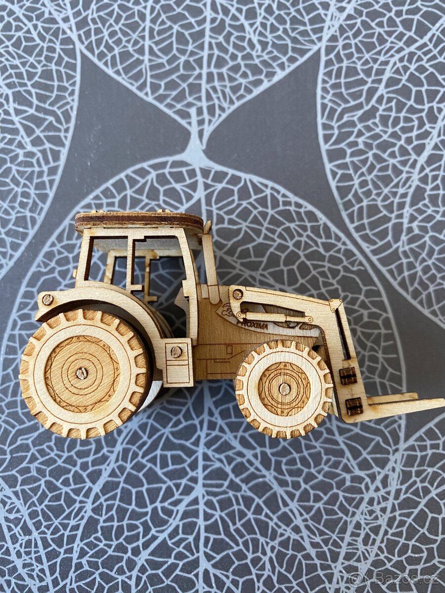 Nový dřevěný model Zetor Proxima - 5