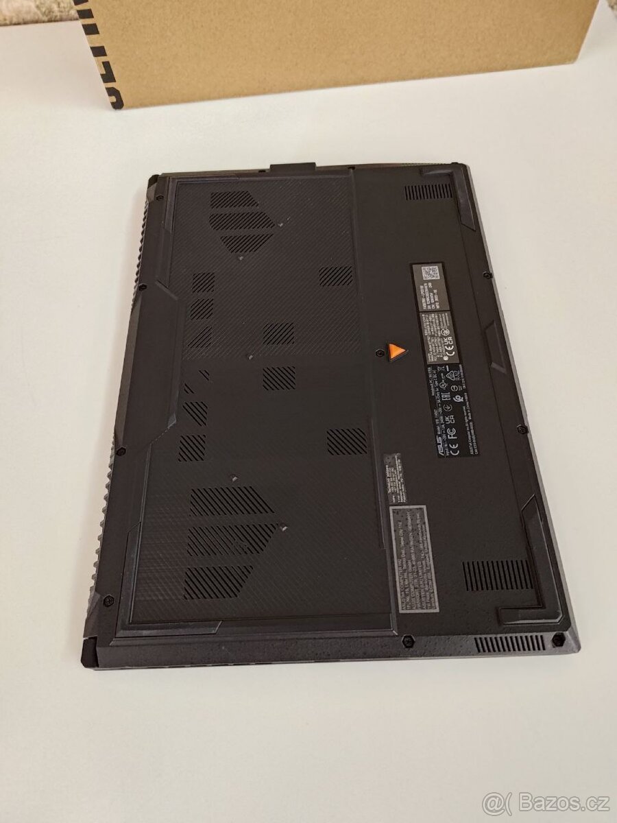 Herní Notebook ASUS TUF GAMING A15|RTX 4060 - 5