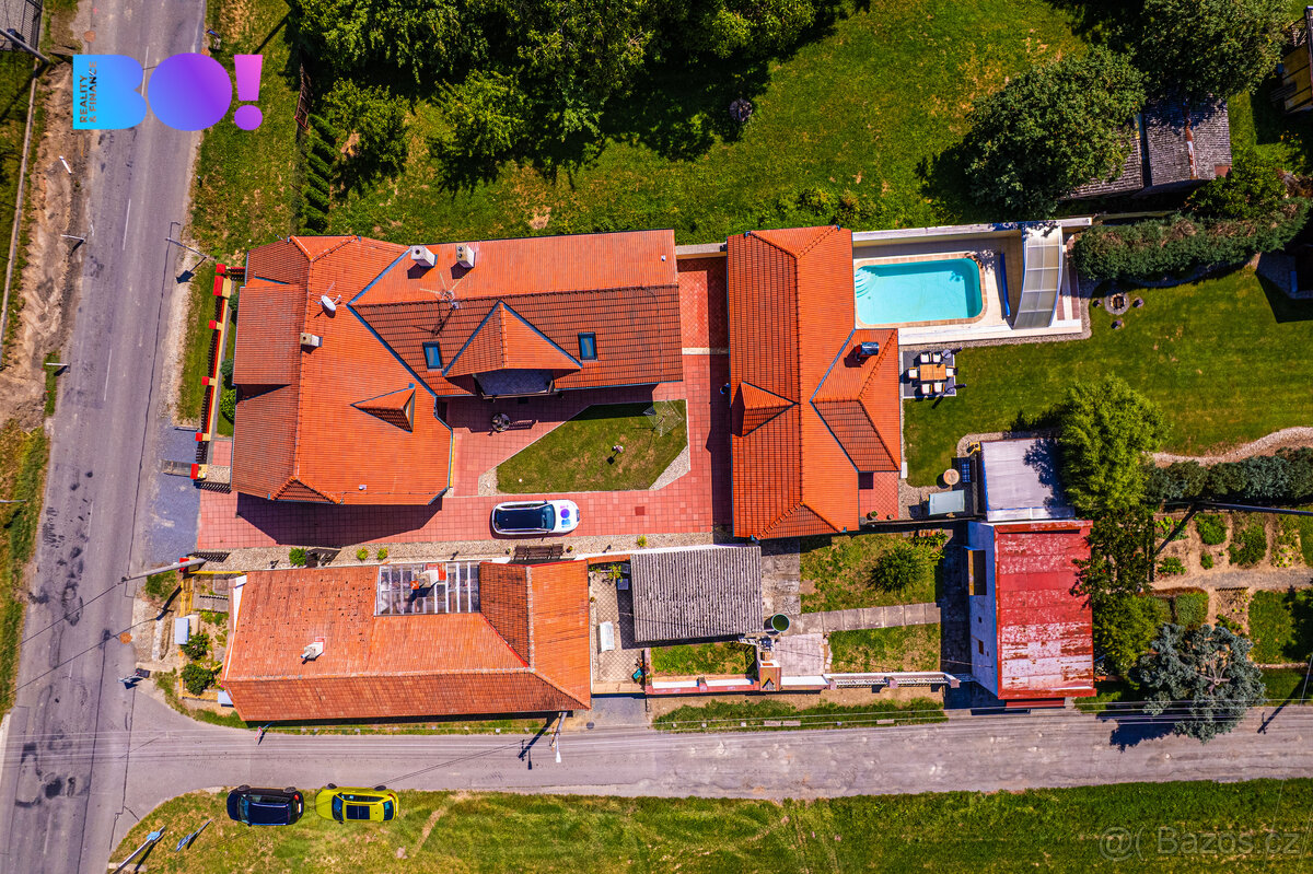 Prodej dvougeneračního rodinného domu, 442 m², pozemek 2 875 - 5