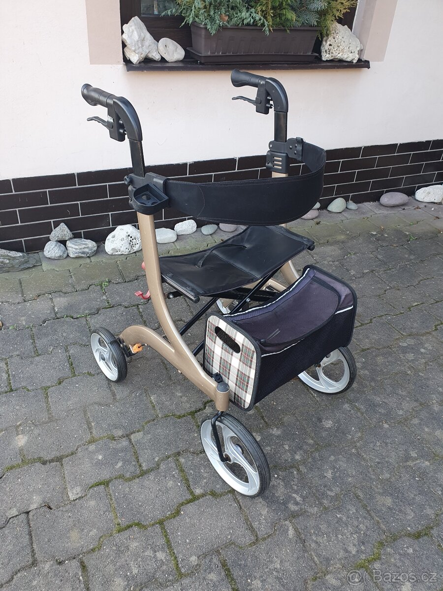 DMA skládací čtyřkolové chodítko - 5