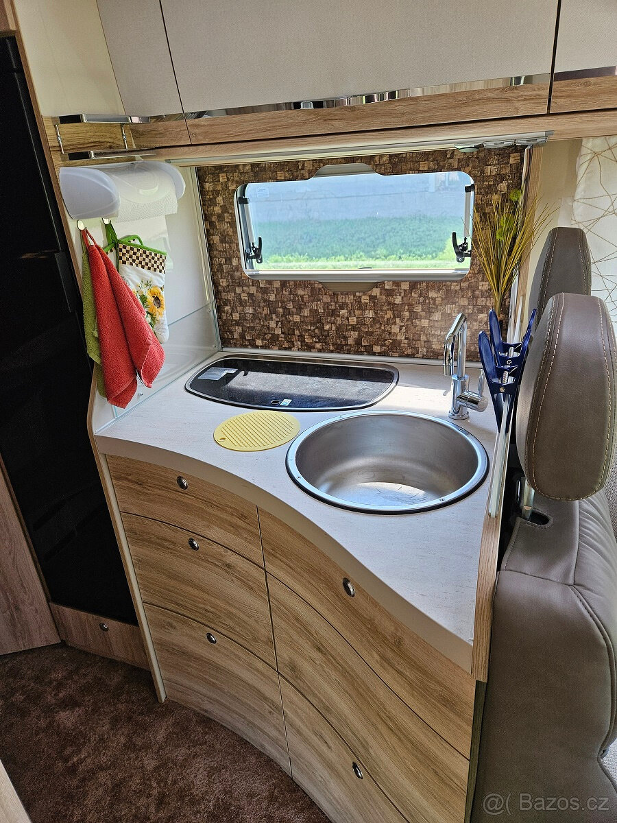 Polointegr. obytný vůz EuraMobil 696, ALDE, tažné, odp.DPH - 5