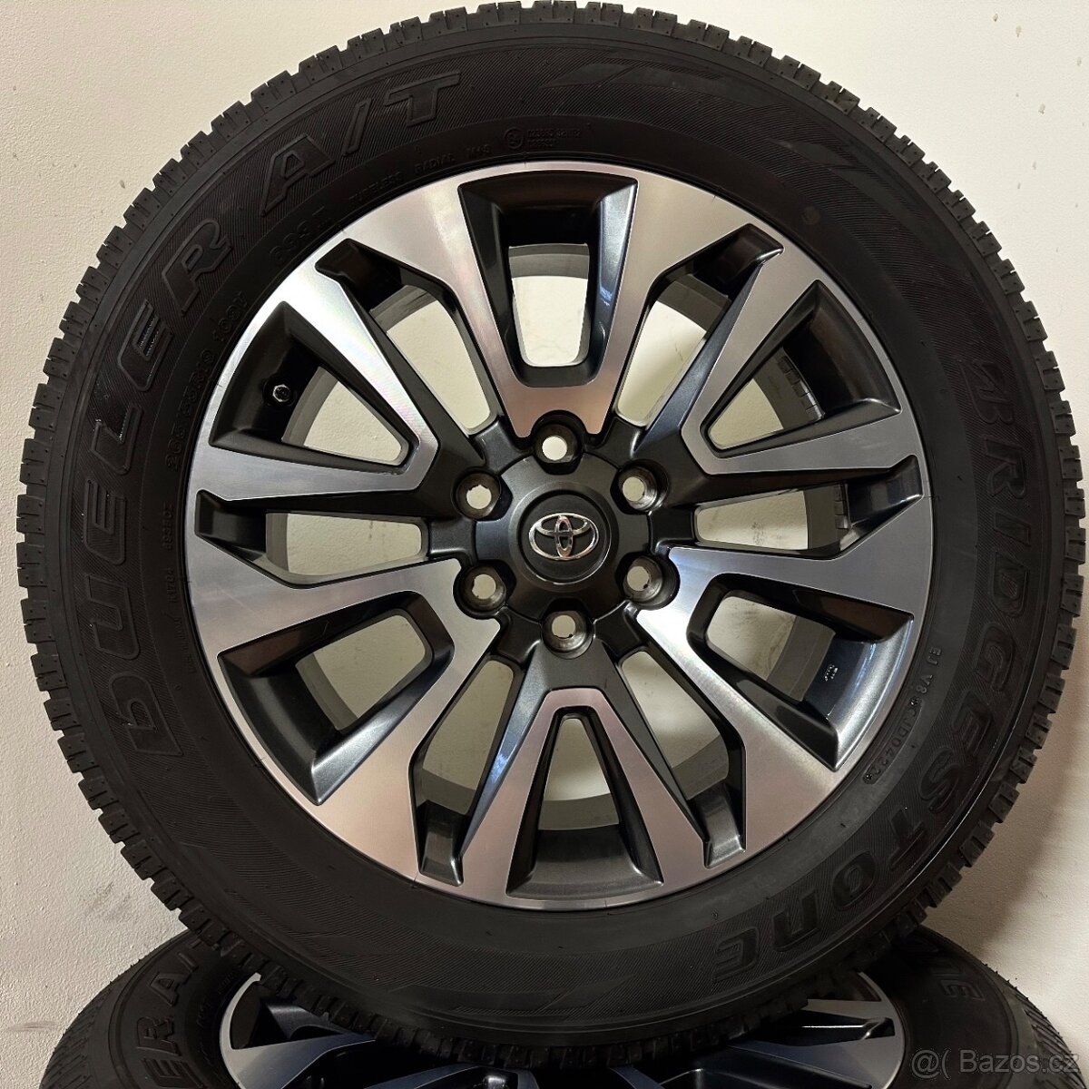 TOYOTA LANDCRUISER 6x139,7 R19 ET25+LETNí 265/55R19 - 5