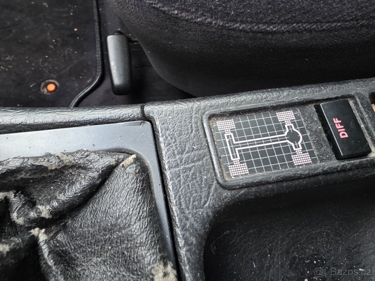 Audi 100 quattro - 5