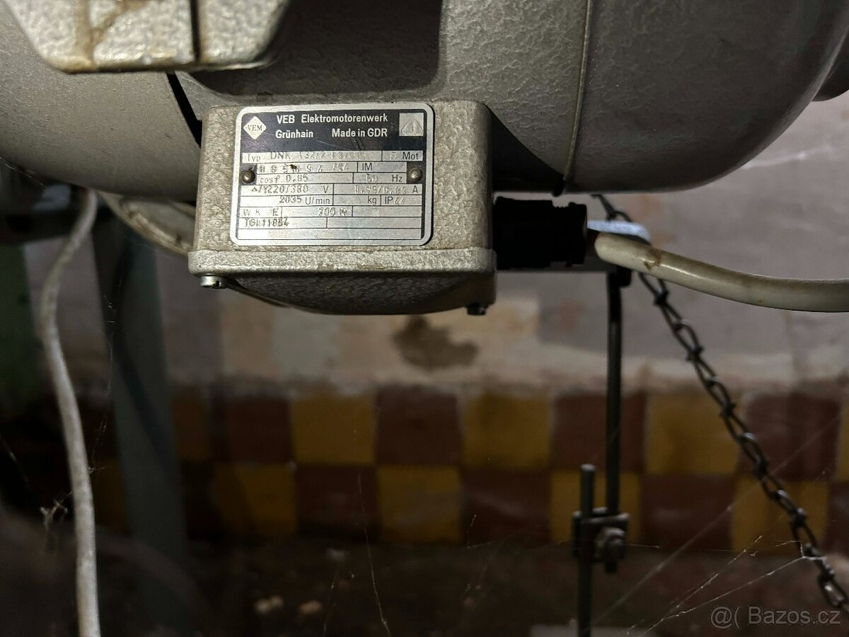 Průmyslové šicí stroje - celkem 3 ks - 5