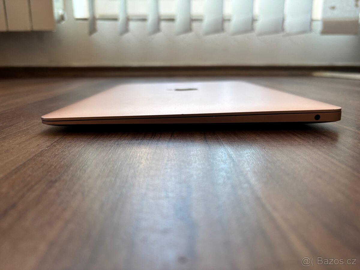 Macbook Air 13” 2020 zlatá - 5