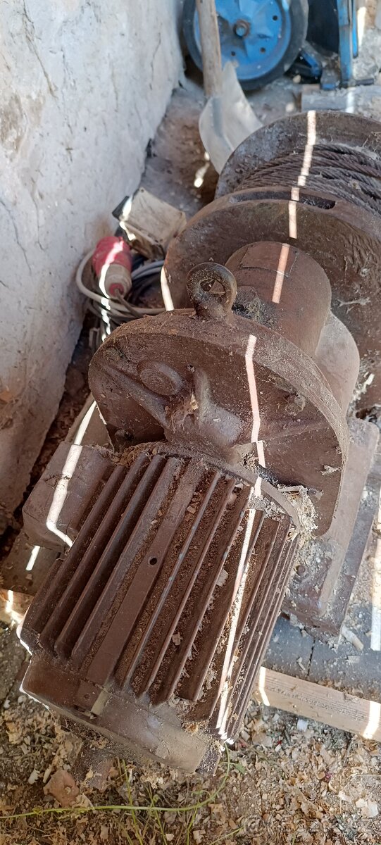 Stavební vrátek - 5