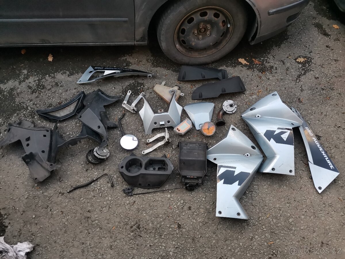 KTM 950 Adventure NÁHR. DÍLY - 5