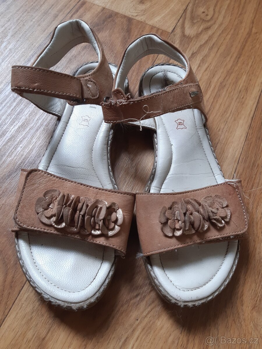 kožené sandále Lasocki vel. 36 + žabky zdarma - 5