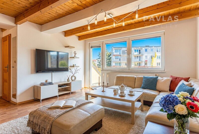 Pronájem velkého bytu 2+1, 94 m² s terasou 16 m² a vlastním - 5