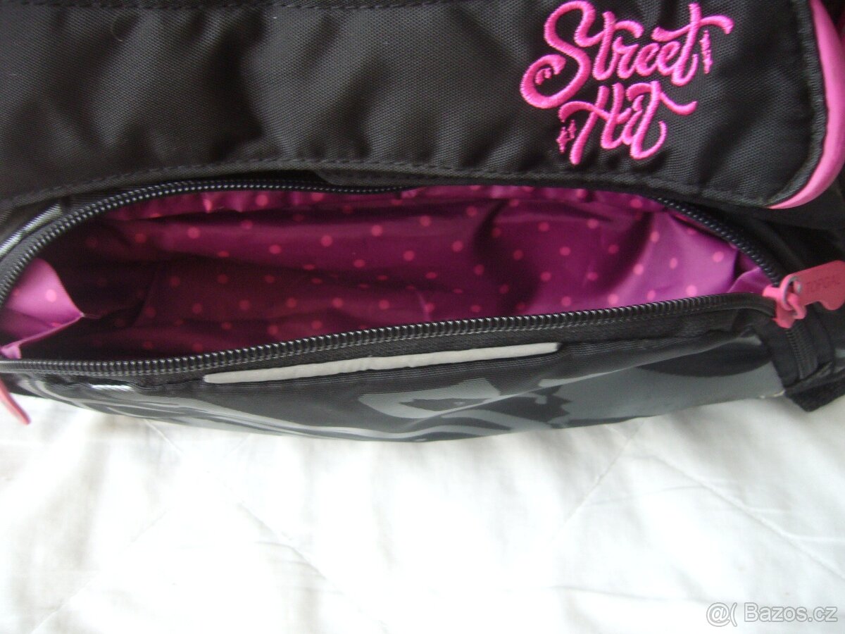 Prodám 2 studentské batohy - 5