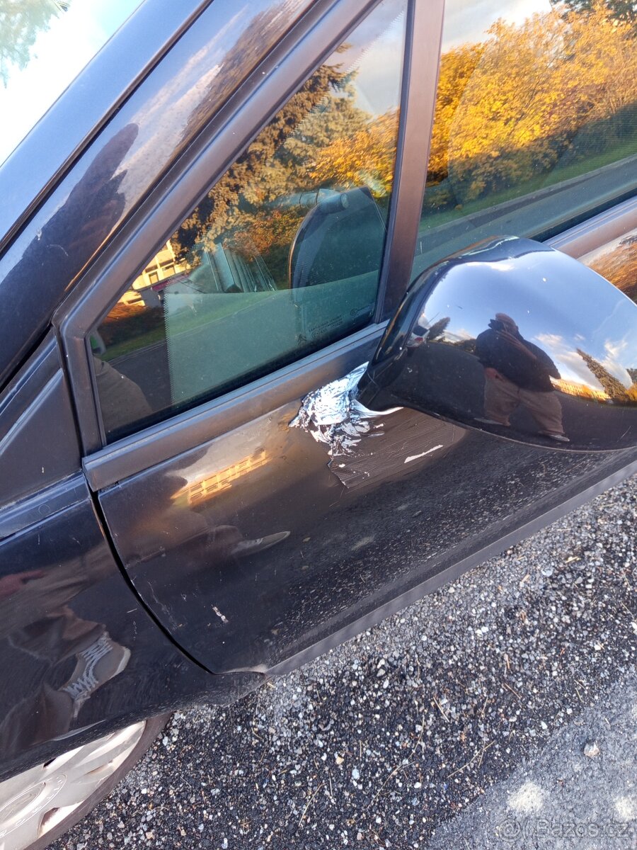 Citroen C4 hatchback 1.6 hdi - 5