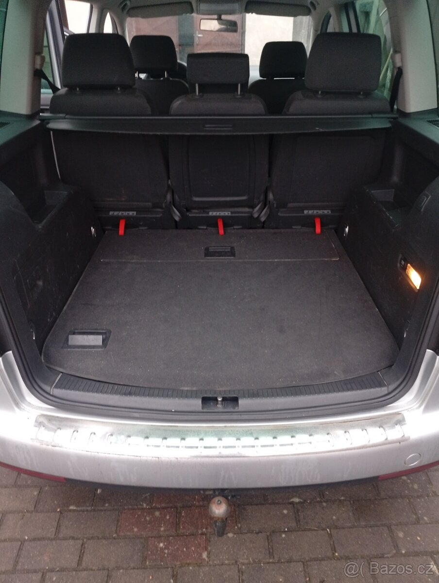 Touran 1.6 FSI 85kw - 5