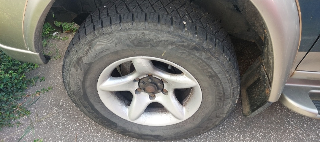 Mitsubishi Pajero Sport - 5