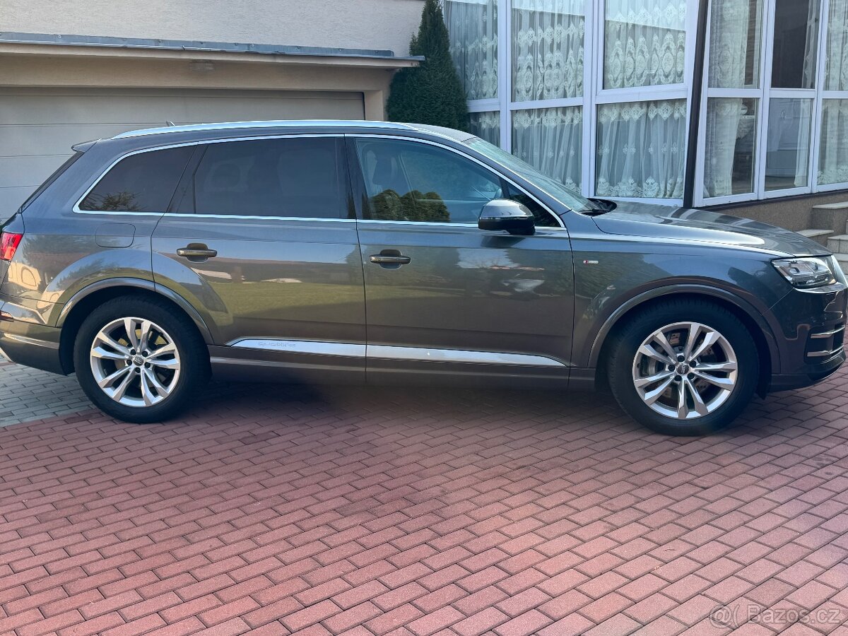 Audi Q7 3.0 TDI 200kw S-Line 7 míst - 5