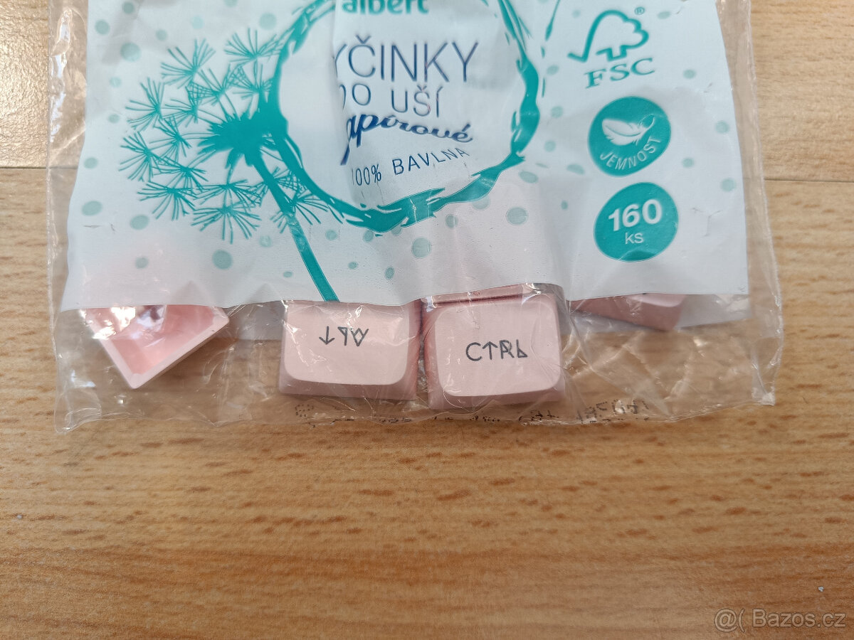 vymenim ruzne keycaps a switches nebo prodam, i samotny 1 ks - 5