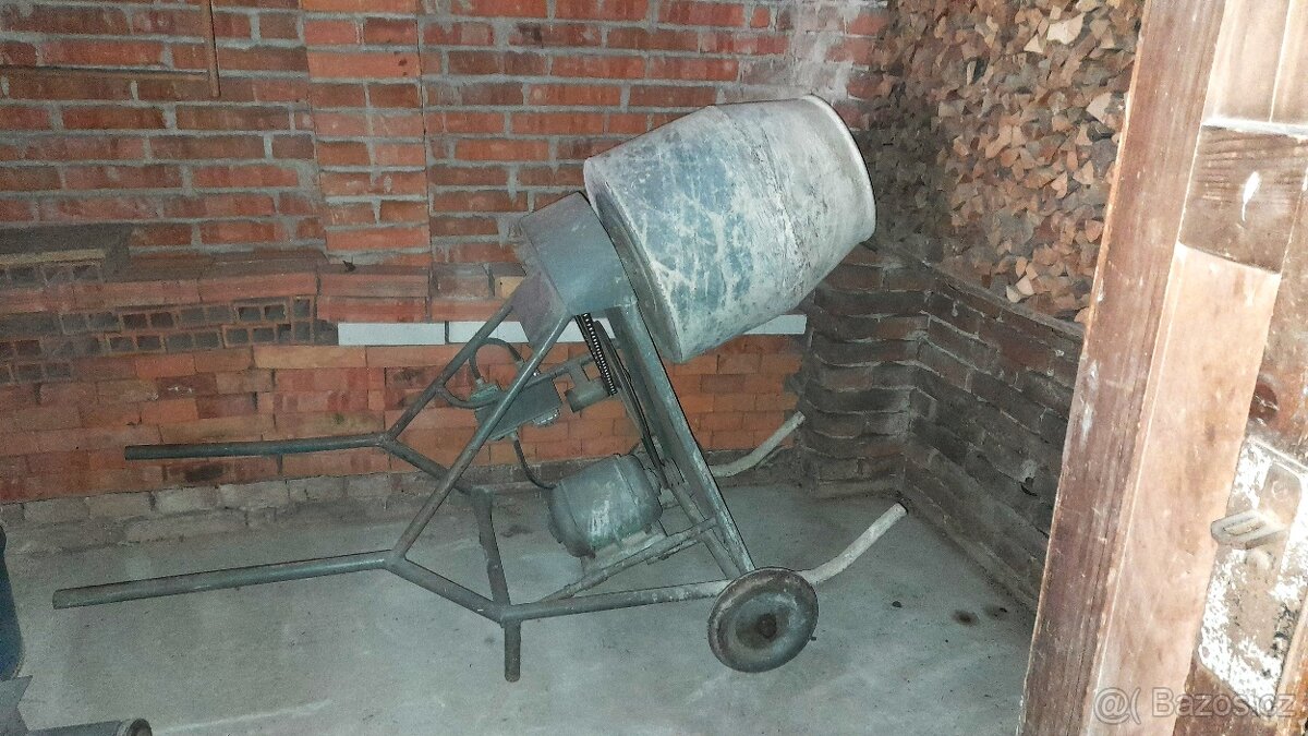 Malá stavební míchačka - 5