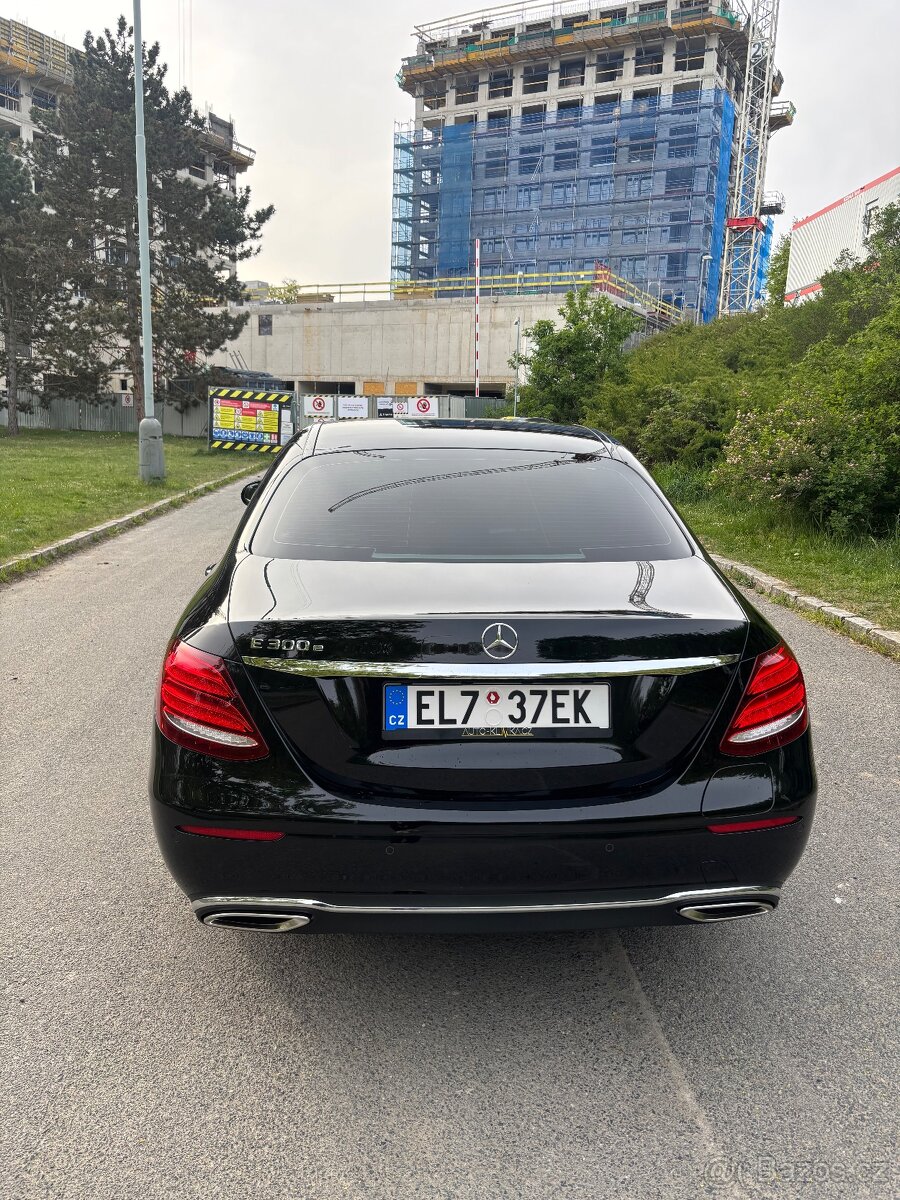 Mercedes-Benz E300e - 5