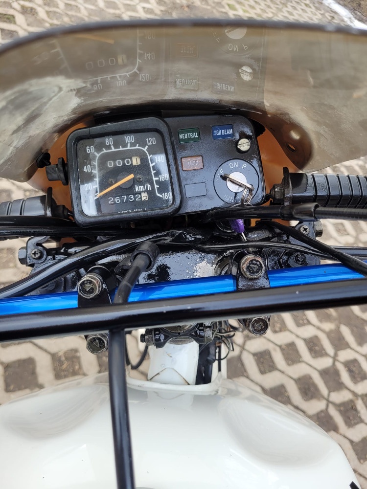 Suzuki DR 500