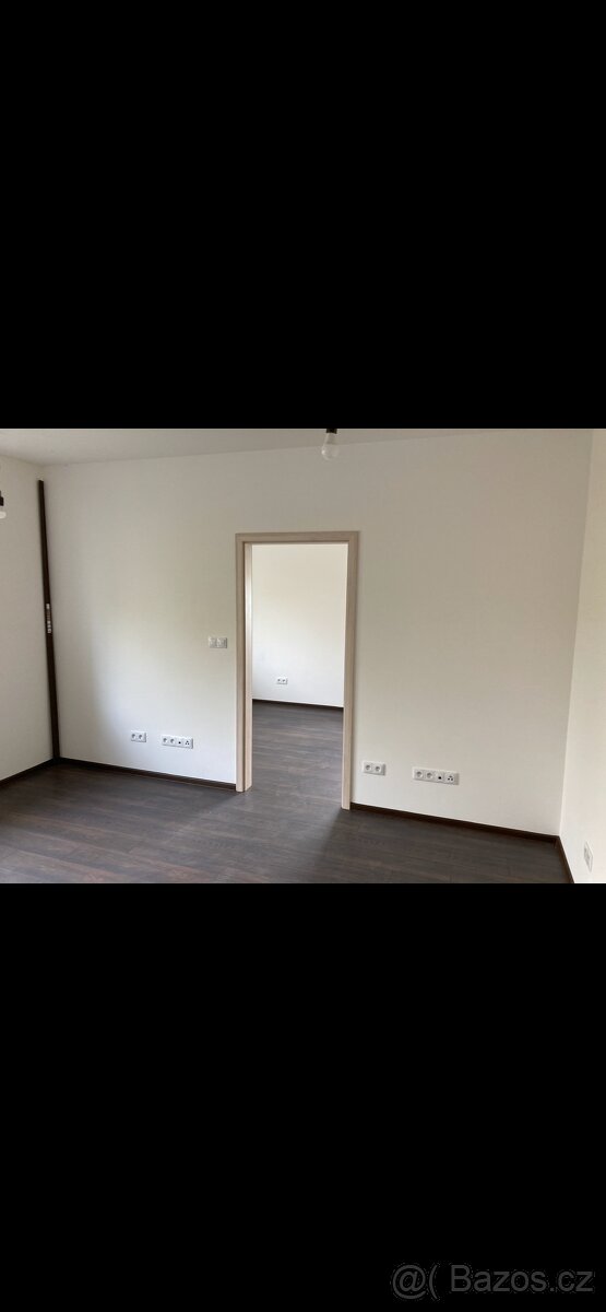 Byt 2kk 38m2 s predzahradkou Ostrov n. Ohri - 5