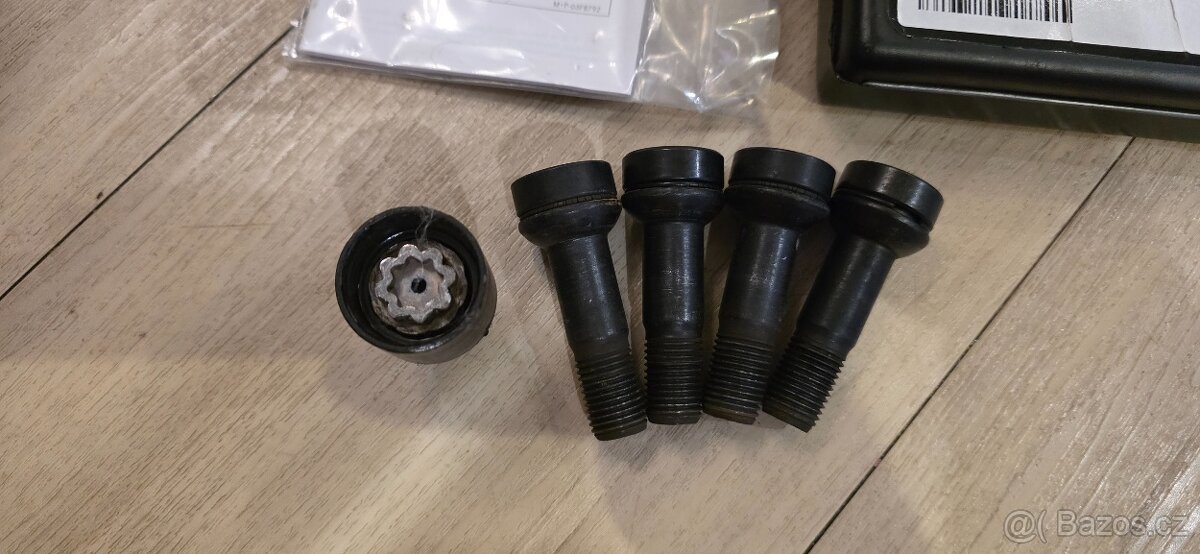 Bezpečnostní šrouby Mercedes-Benz - 5