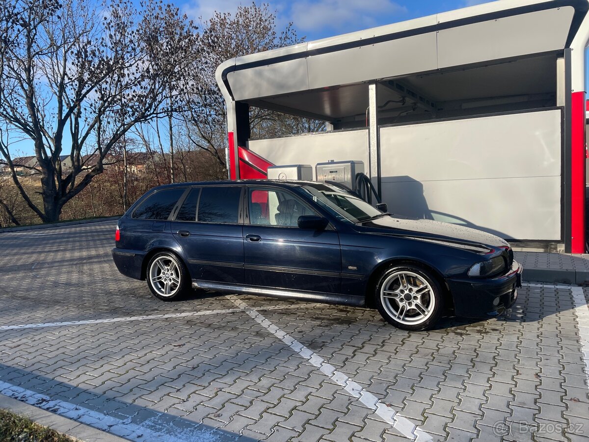 BMW e39 540iA - 5