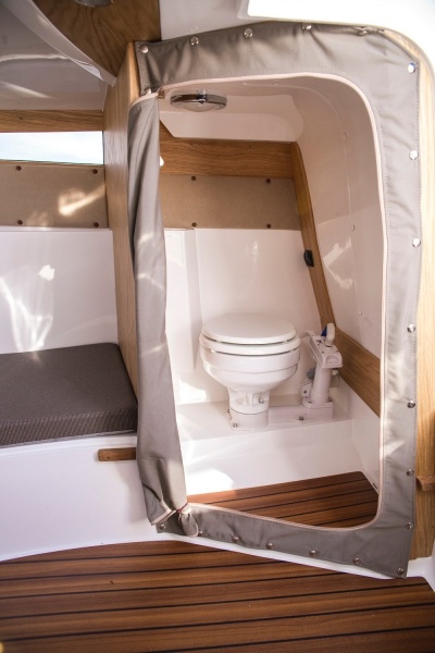 OceanMaster 680DC , Kajutová loď . - 5