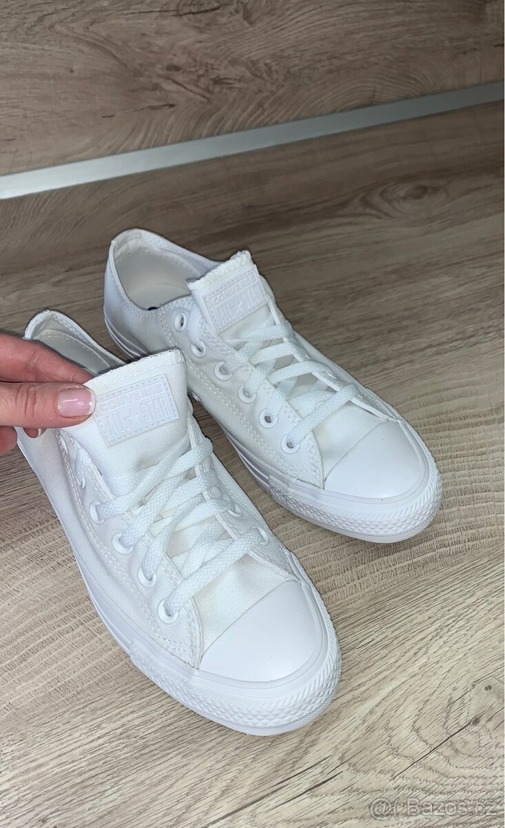 Dámské Converse bílé tenisky 38 - 5