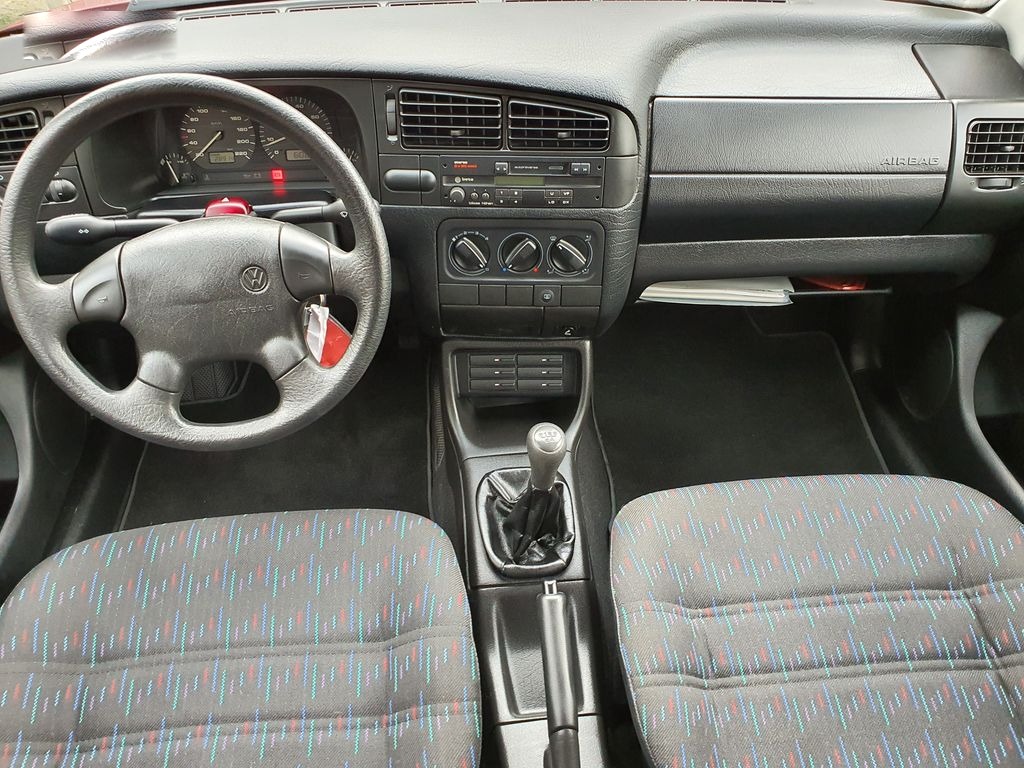 VOLKSWAGEN GOLF 55KW - 5