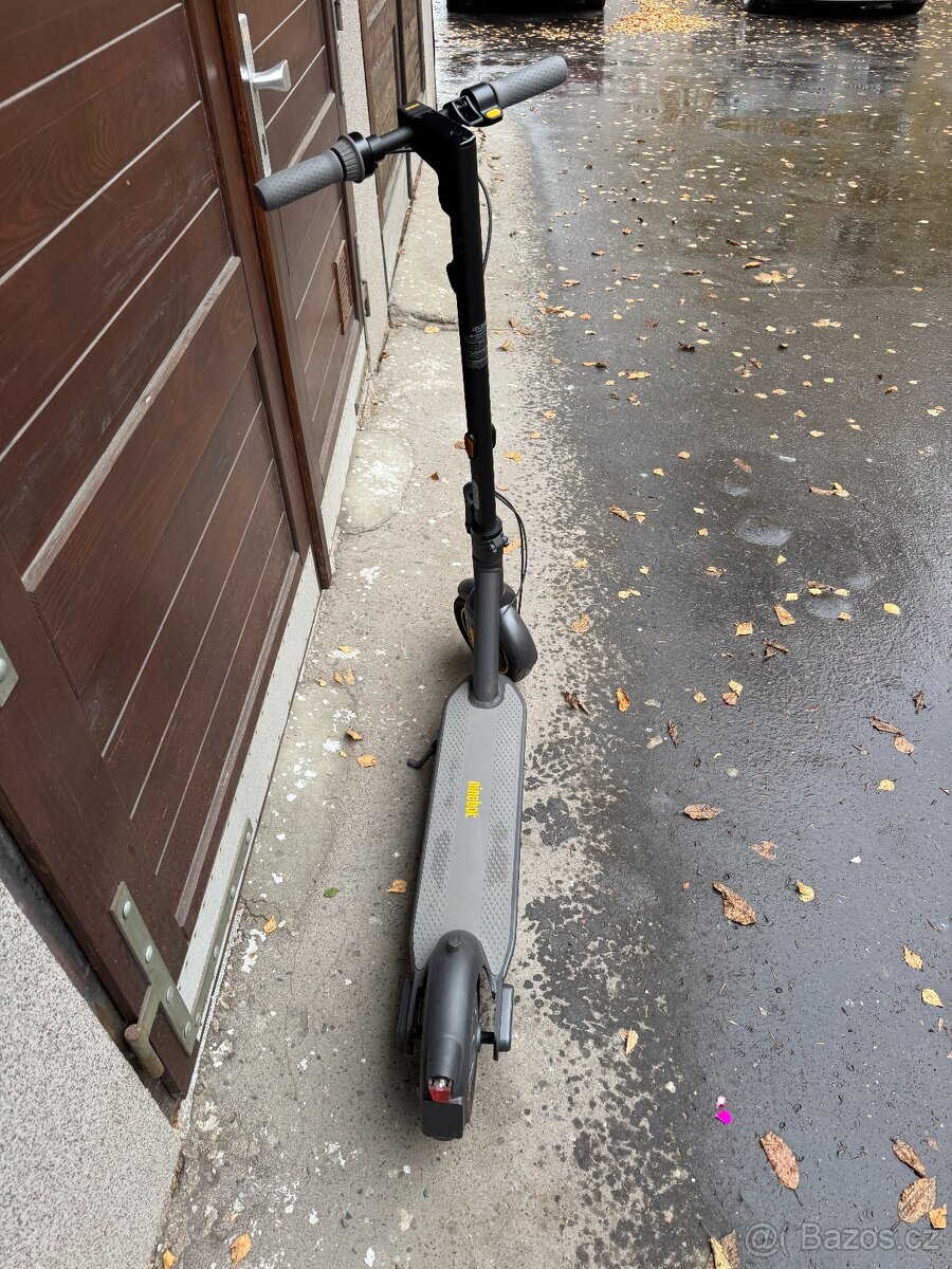 Elektrická koloběžka Segway Ninebot MAX G30 II, jako nová - 5