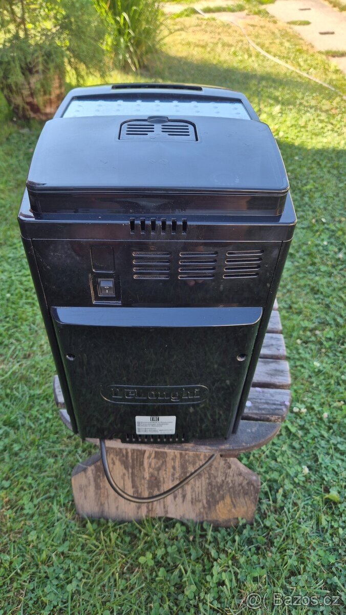 Kávovar Delonghi ECAM 22.110.B - 5