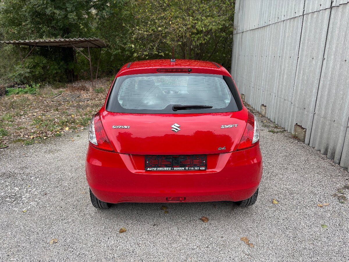 Suzuki Swift, 1.2 69 kW 4x4 64000 km PLNÝ SERVIS PĚKNÉ - 5
