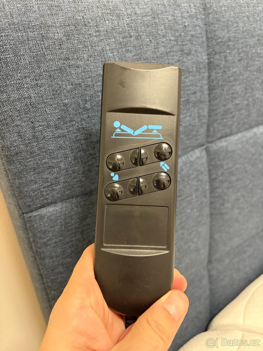 Čalouněná postel Velmi zachovalá, málo používaná - 5