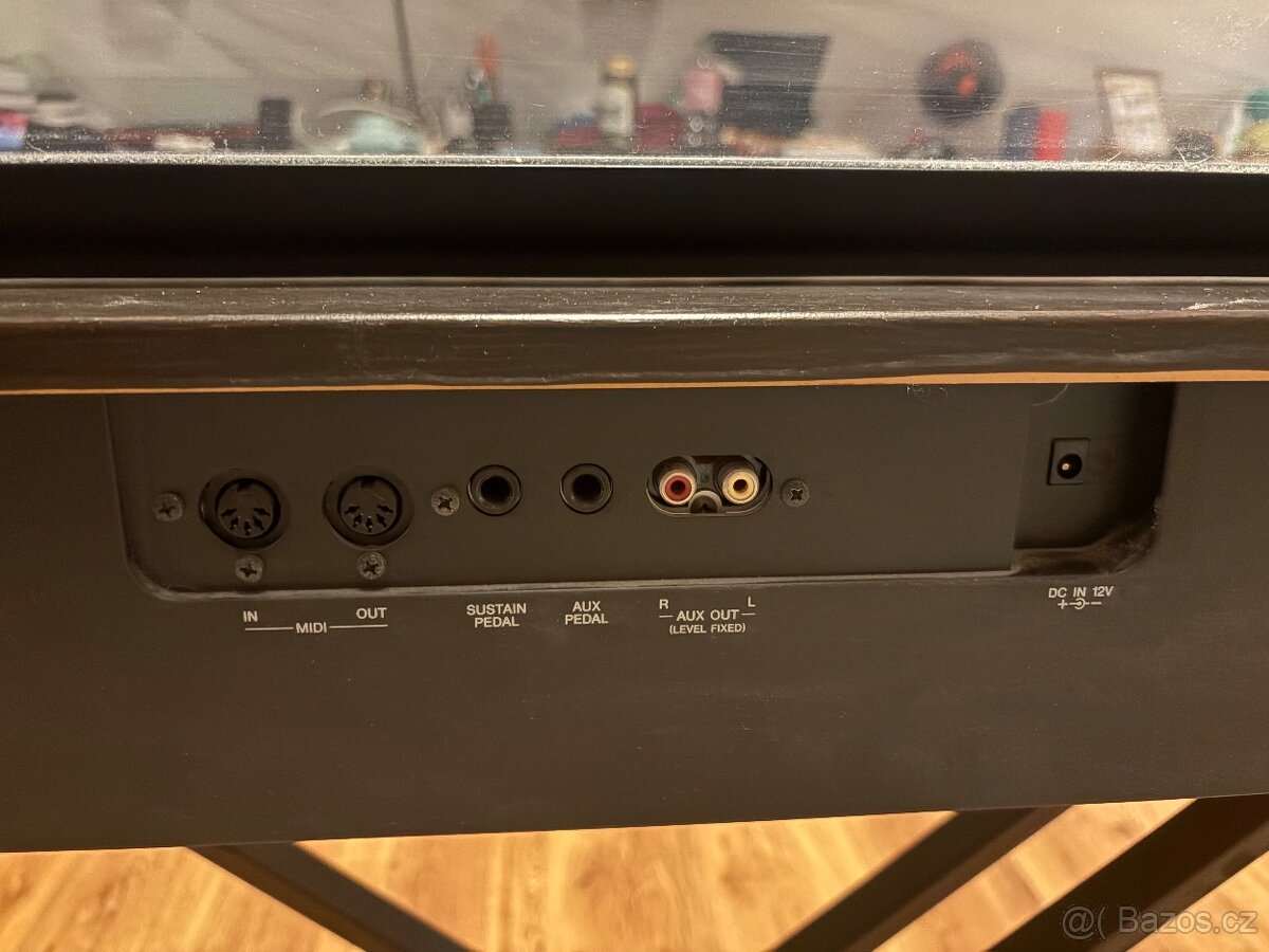 Yamaha P-140 Piano Keyboard - 5