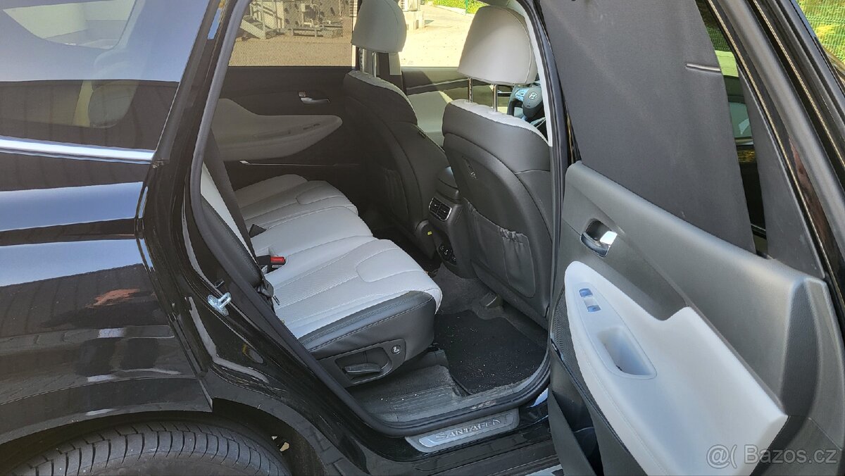 Hyundai Santa FE 4WD LUXURY - 5