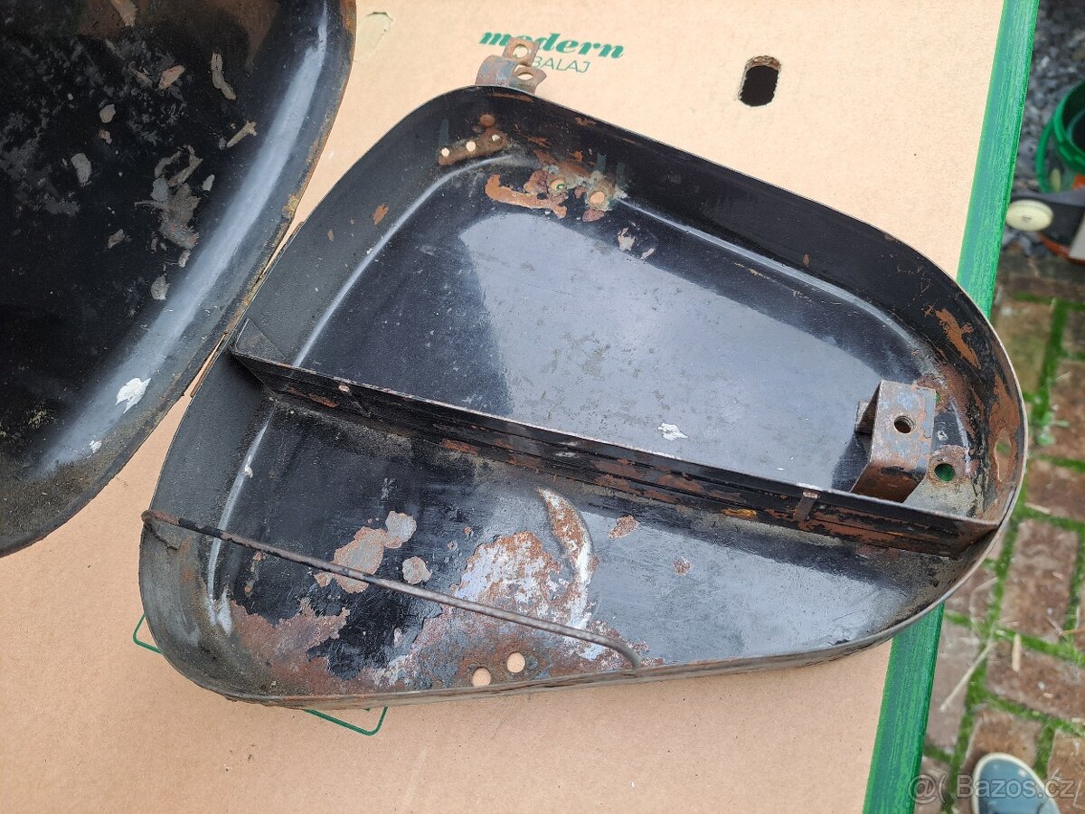 CZ 125 T zetka kastlík schránka nářadí - 5