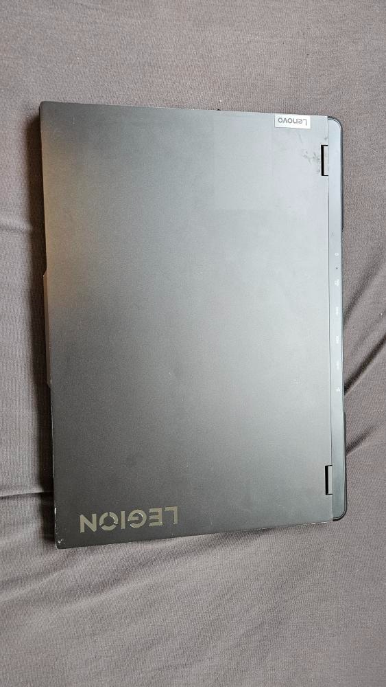 Herní notebook Lenovo Legion Pro 5 16IRX8 – Onyx Grey (kovov - 5